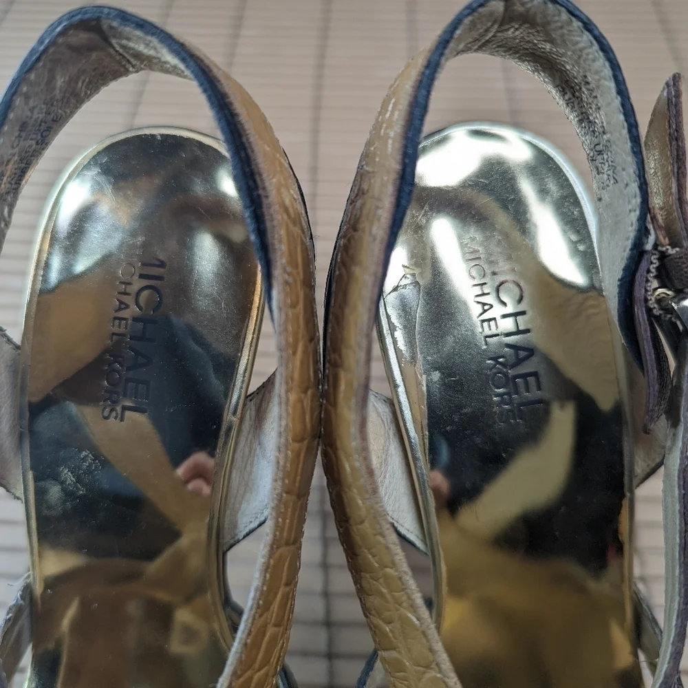 Michael Kors women's sz 7M platform sandal 4.5